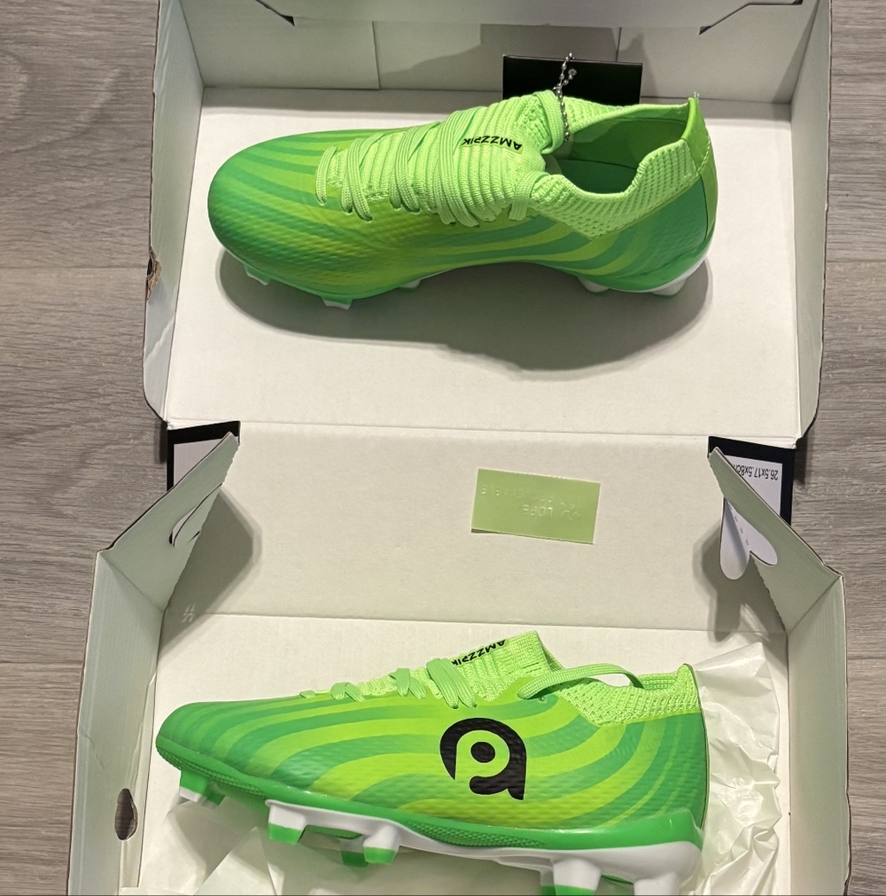 Youth AMZZPIK Performance Soccer Footwear Size 13C YouthWorn. New Never Worn